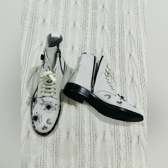 MAGZA Shoes - MAGZA White Genuine Leather Ankle Boots – Floral Appliqué & Perforated Design